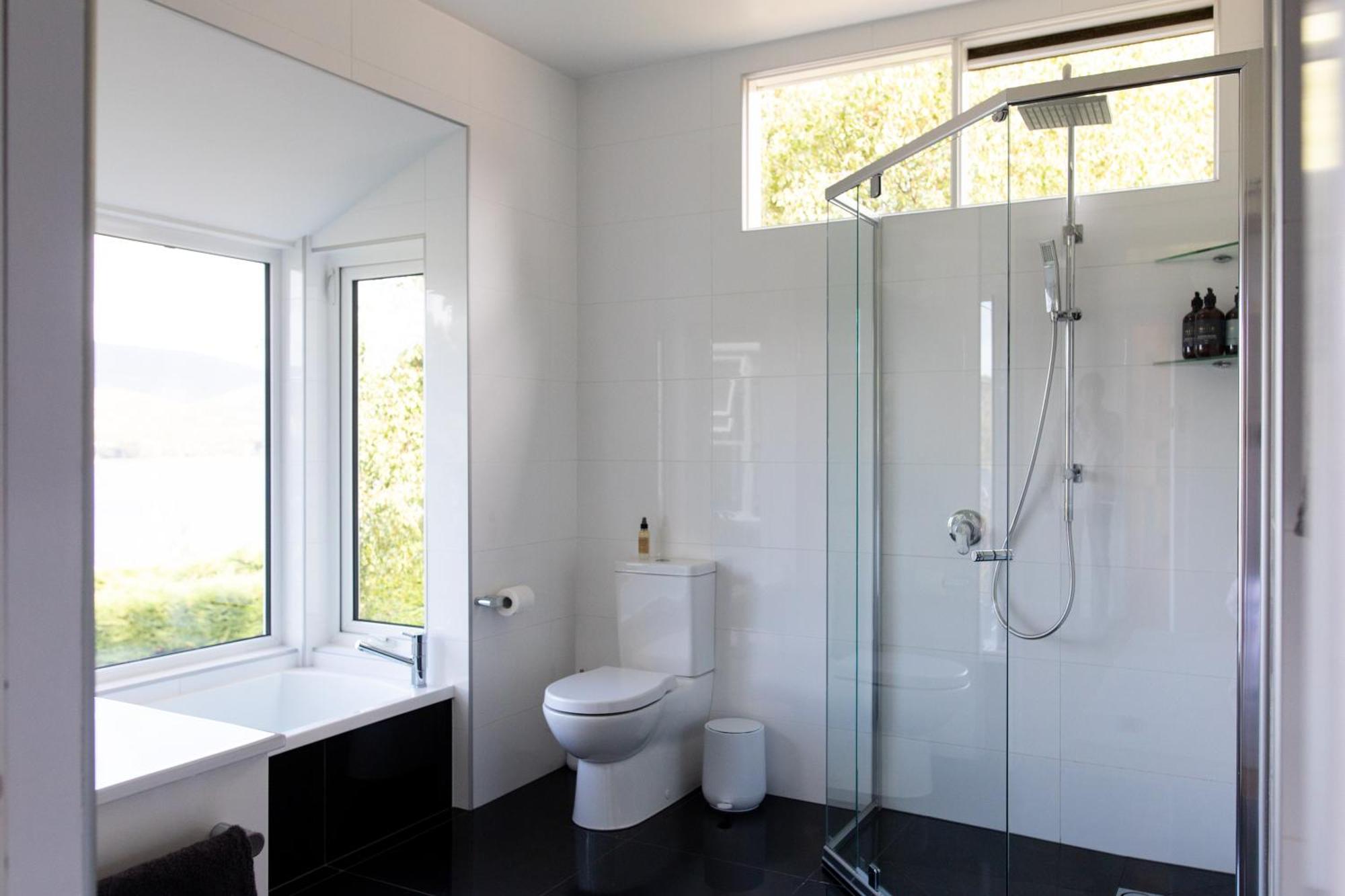 Woodland Bay Retreat-Hot Tub,Sauna And Bayview Hamptons Retreat Lymington Exterior foto